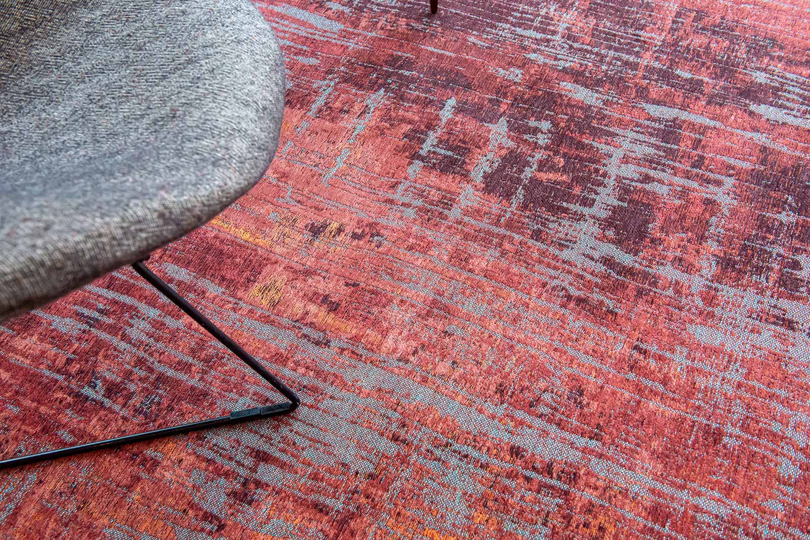 Louis De Poortere rug CA 9125 Atlantic Streaks Nassau Red interior 5