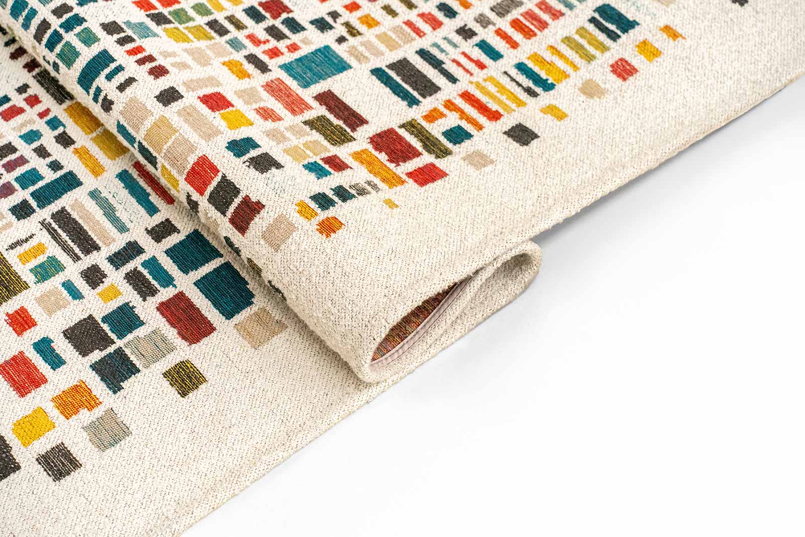 Louis De Poortere rug Gallery 2094 Cubik United fold